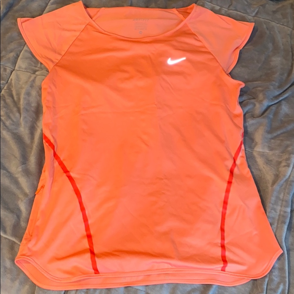 Nike short sleeve running T-shirt - Size XS